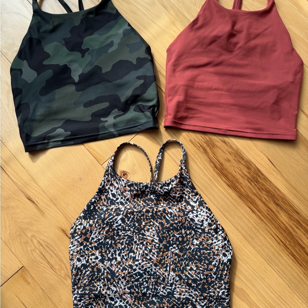 Old Navy Women's Camouflage, Rust, and Abstract Print Work Out Tops
